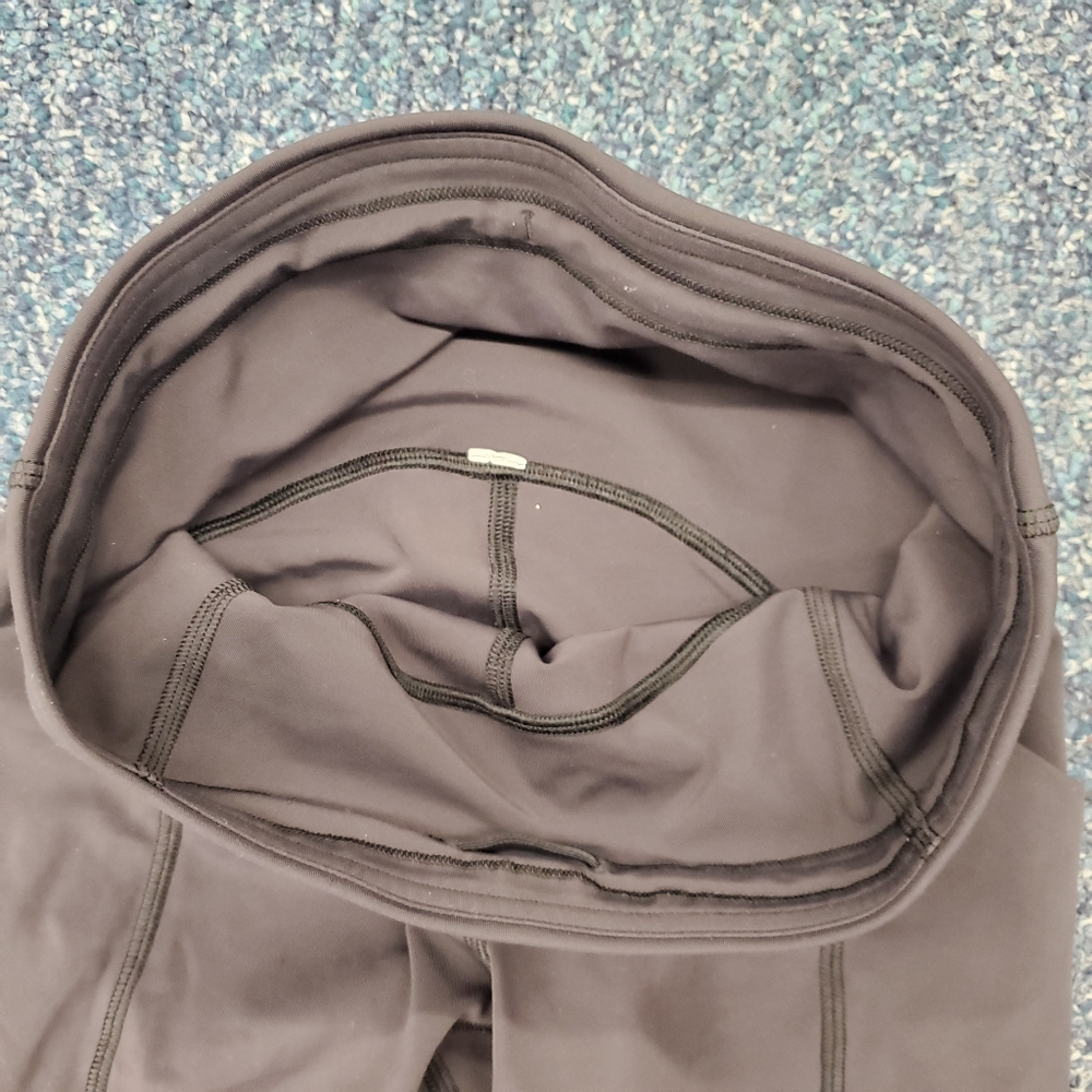 Lululemon Turning Point Tight - Black - Nulux - Size 4 - Picture 4 of 16